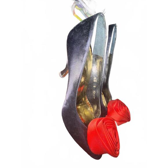Beverly Feldman Black Satin Women's Heels with Red Rose Detail - Picture 3 of 6